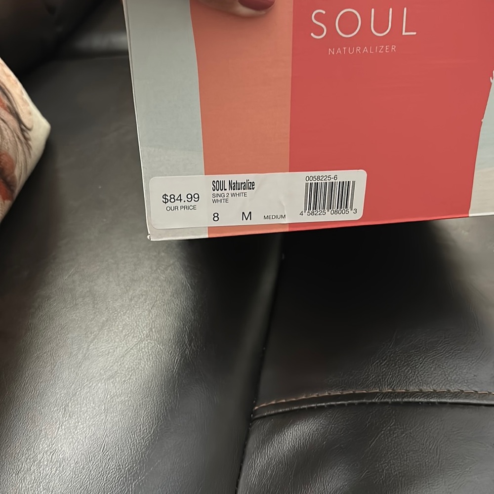 Soul white sandals, new never used